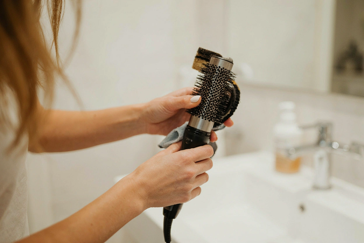 Entretenir sa brosse lissante pour la faire durer